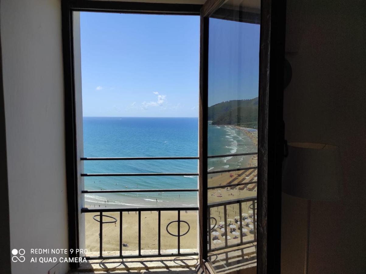 Casavacanze Belvedere Sperlonga Apartment Bagian luar foto